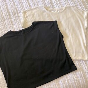 Zyia 2 tees Black and cream bundle